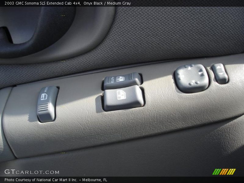 Onyx Black / Medium Gray 2003 GMC Sonoma SLS Extended Cab 4x4