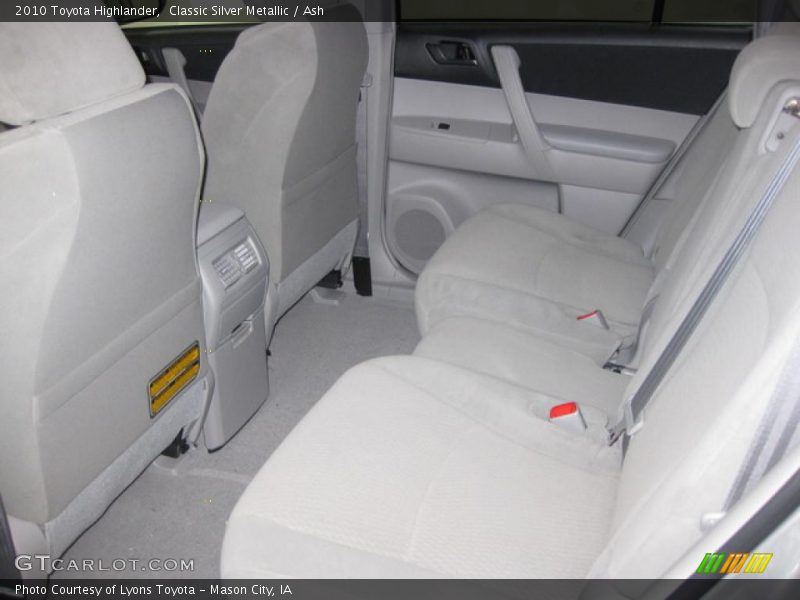 Classic Silver Metallic / Ash 2010 Toyota Highlander