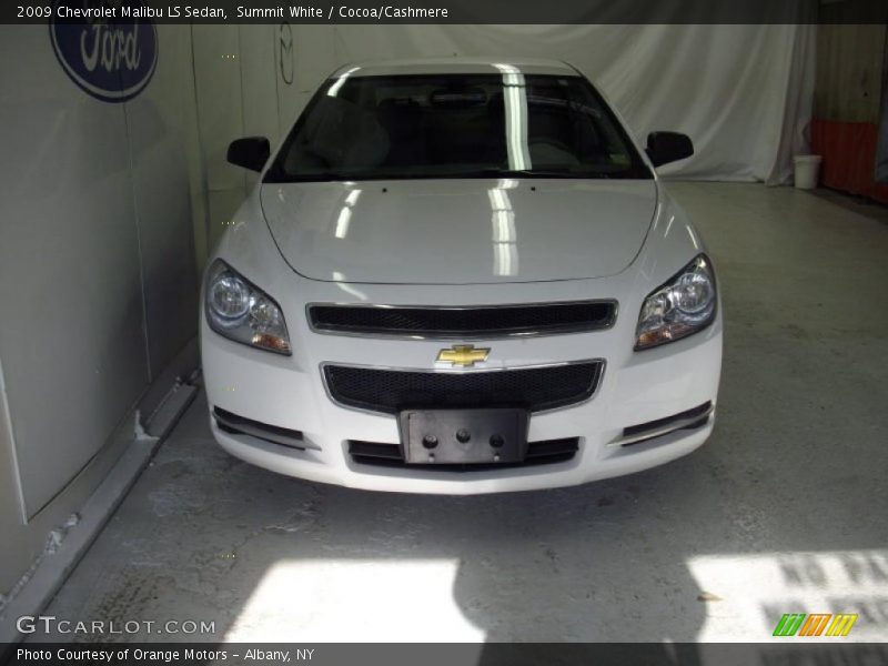 Summit White / Cocoa/Cashmere 2009 Chevrolet Malibu LS Sedan