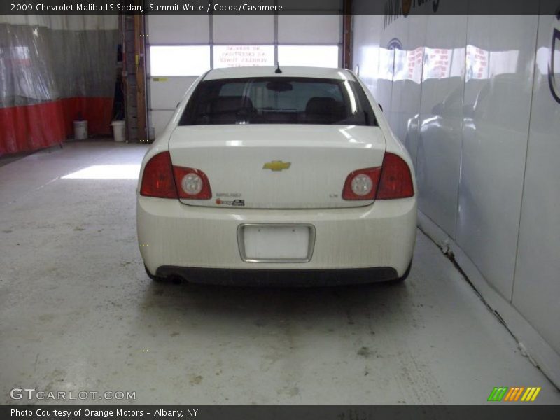 Summit White / Cocoa/Cashmere 2009 Chevrolet Malibu LS Sedan
