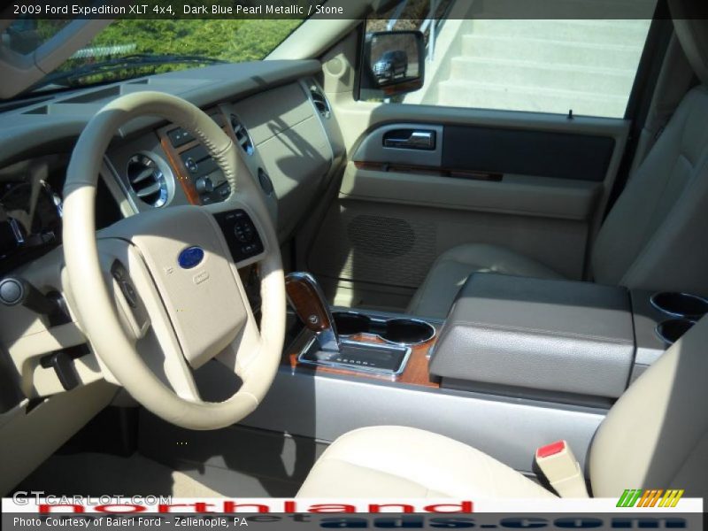 Dark Blue Pearl Metallic / Stone 2009 Ford Expedition XLT 4x4