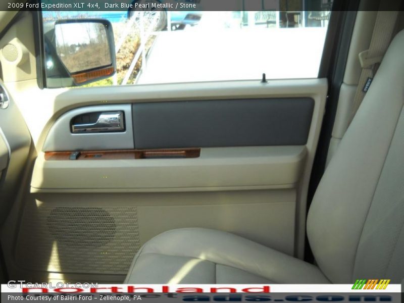 Dark Blue Pearl Metallic / Stone 2009 Ford Expedition XLT 4x4