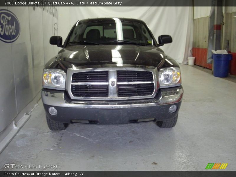 Black / Medium Slate Gray 2005 Dodge Dakota SLT Quad Cab 4x4