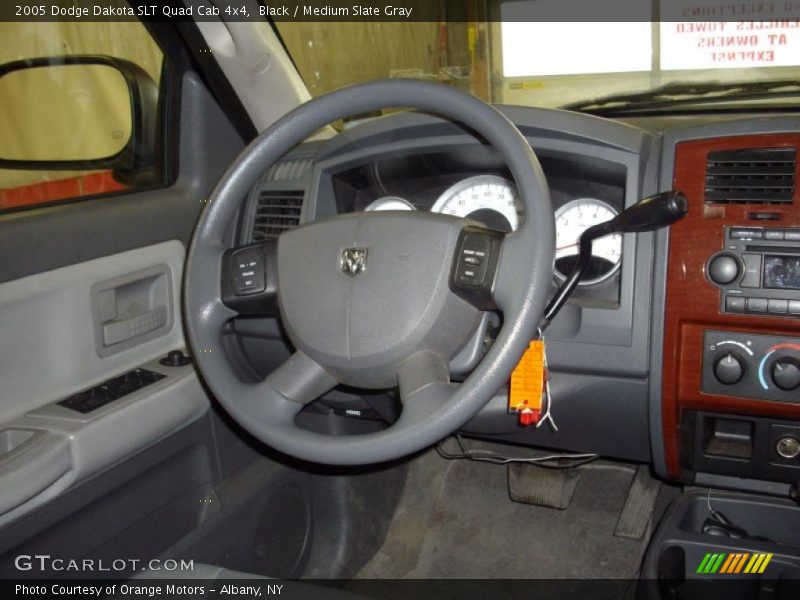 Black / Medium Slate Gray 2005 Dodge Dakota SLT Quad Cab 4x4