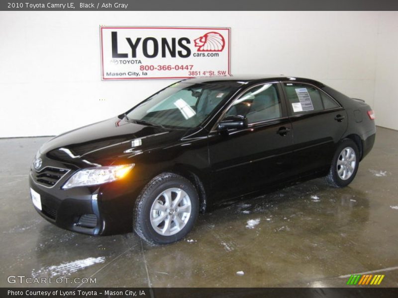 Black / Ash Gray 2010 Toyota Camry LE
