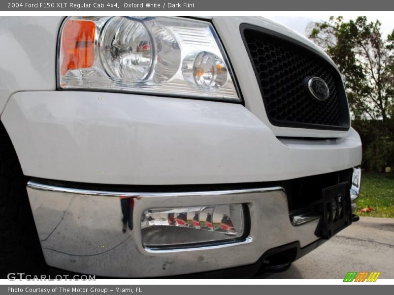 Oxford White / Dark Flint 2004 Ford F150 XLT Regular Cab 4x4