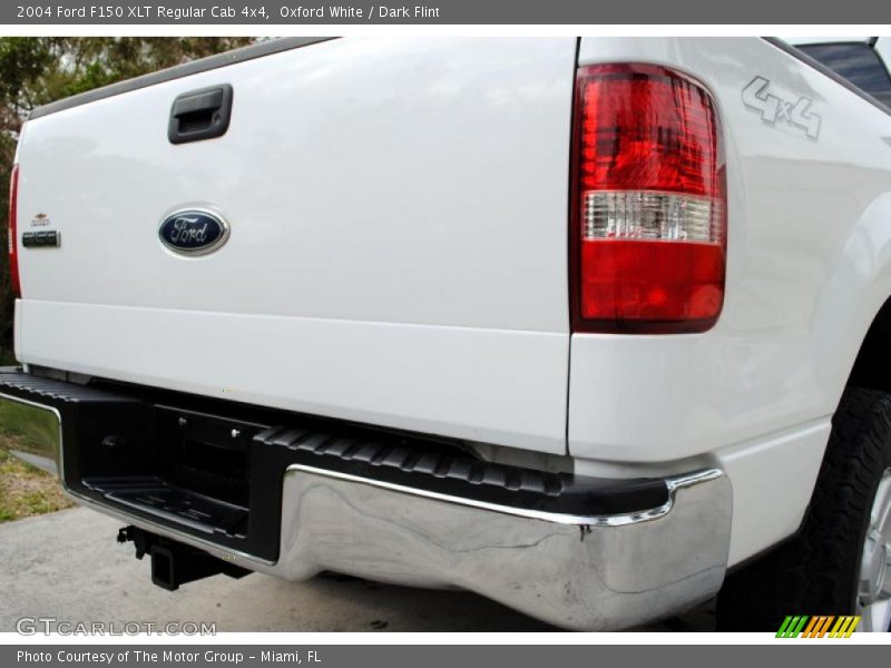 Oxford White / Dark Flint 2004 Ford F150 XLT Regular Cab 4x4