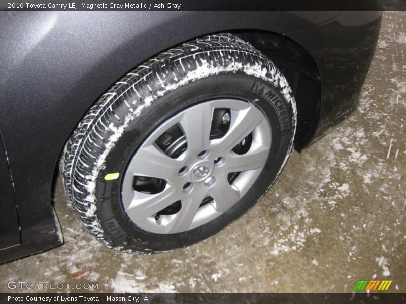 Magnetic Gray Metallic / Ash Gray 2010 Toyota Camry LE