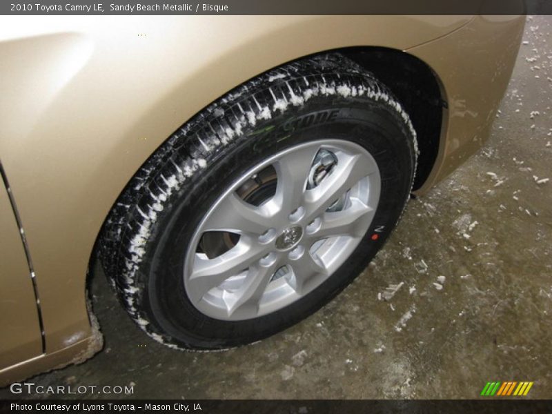Sandy Beach Metallic / Bisque 2010 Toyota Camry LE