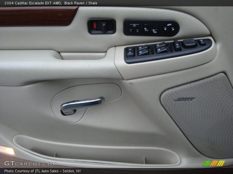 Black Raven / Shale 2004 Cadillac Escalade EXT AWD
