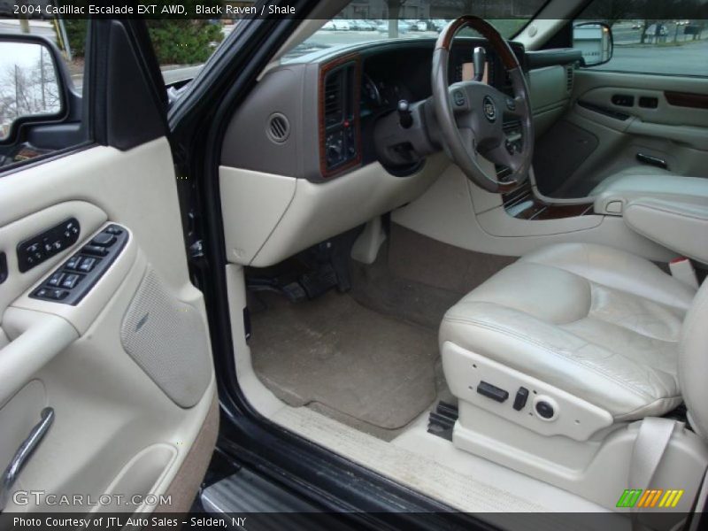Black Raven / Shale 2004 Cadillac Escalade EXT AWD