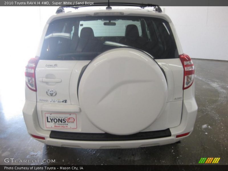 Super White / Sand Beige 2010 Toyota RAV4 I4 4WD
