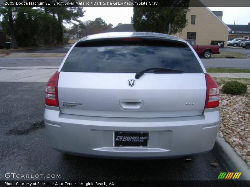 Bright Silver Metallic / Dark Slate Gray/Medium Slate Gray 2005 Dodge Magnum SE