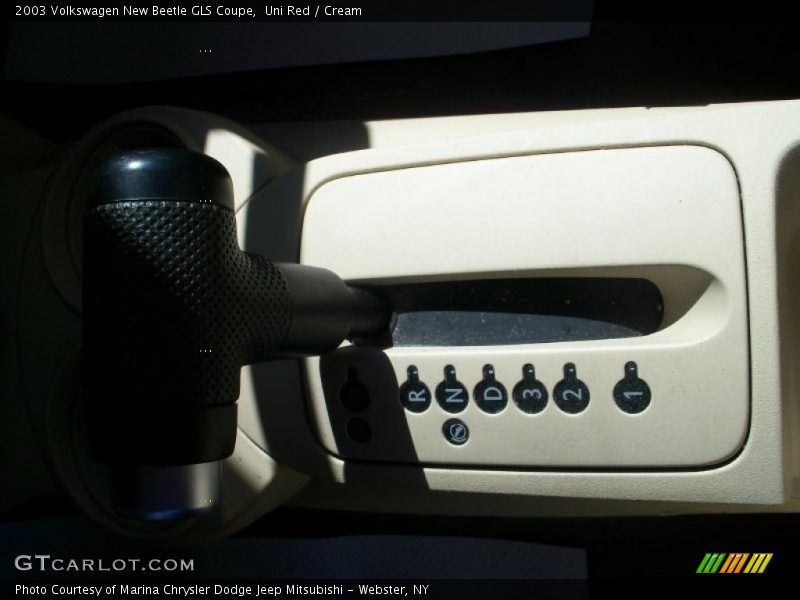 Uni Red / Cream 2003 Volkswagen New Beetle GLS Coupe