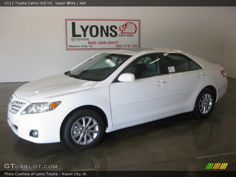 Super White / Ash 2011 Toyota Camry XLE V6