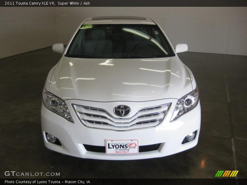 Super White / Ash 2011 Toyota Camry XLE V6