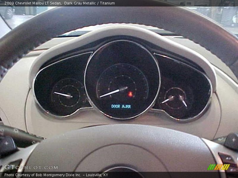 Dark Gray Metallic / Titanium 2009 Chevrolet Malibu LT Sedan