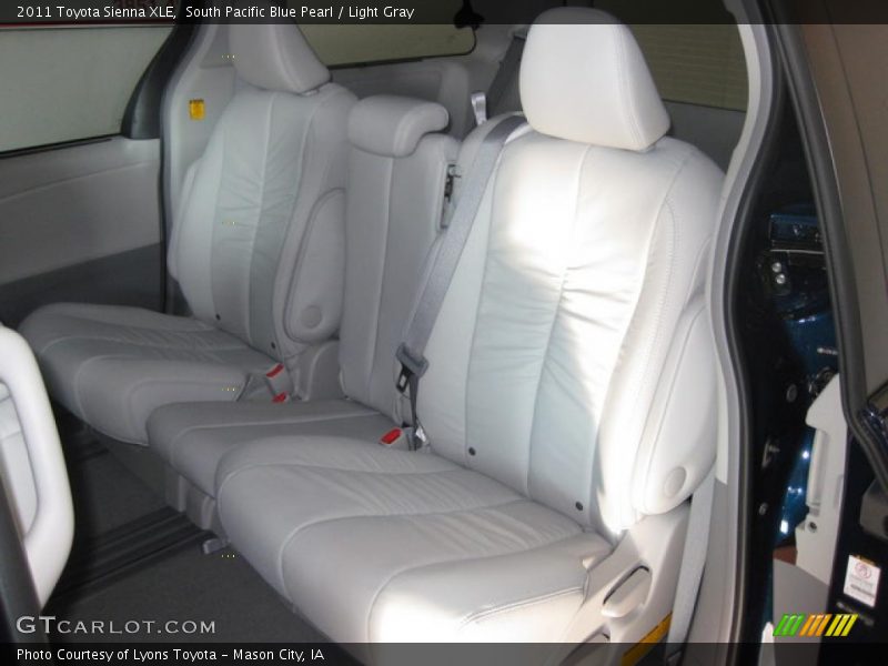 South Pacific Blue Pearl / Light Gray 2011 Toyota Sienna XLE