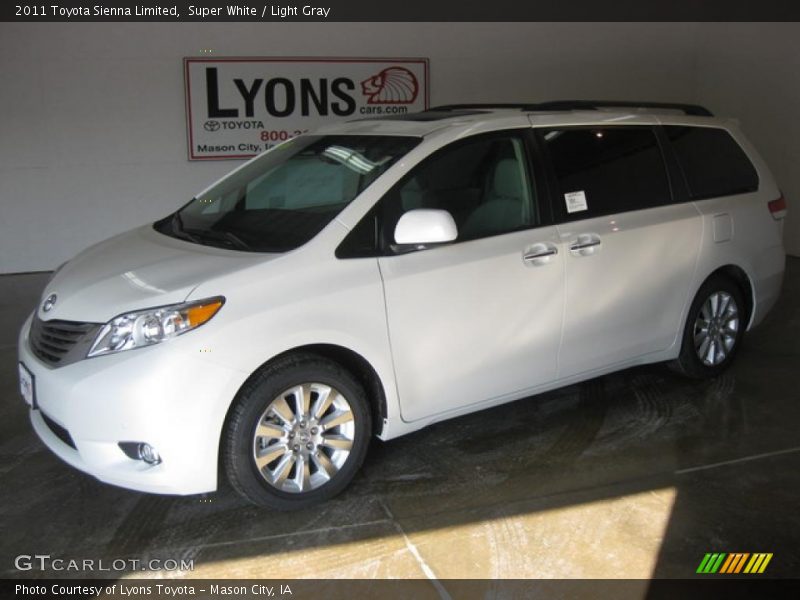 Super White / Light Gray 2011 Toyota Sienna Limited