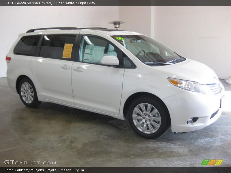 Super White / Light Gray 2011 Toyota Sienna Limited