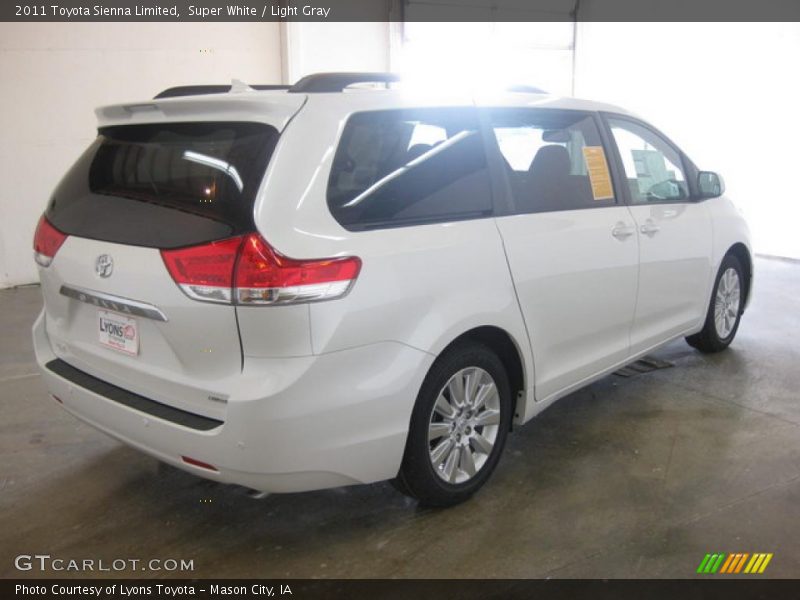 Super White / Light Gray 2011 Toyota Sienna Limited