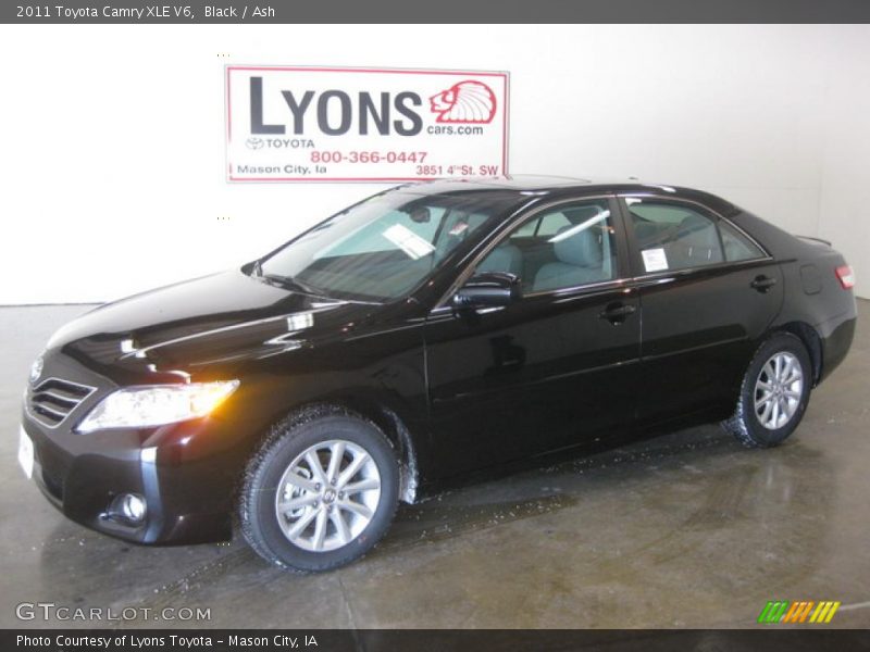 Black / Ash 2011 Toyota Camry XLE V6