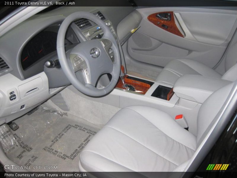 Black / Ash 2011 Toyota Camry XLE V6