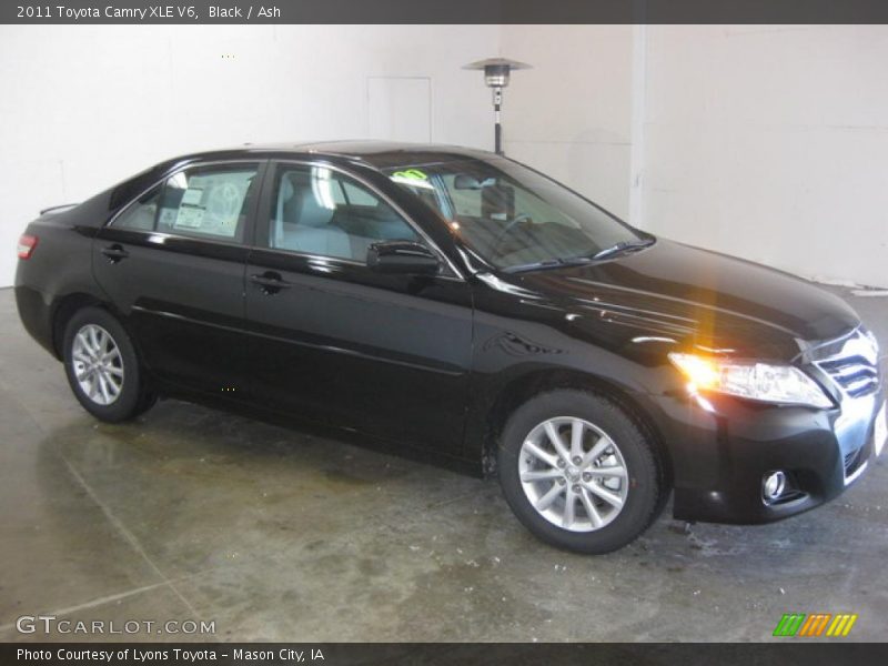 Black / Ash 2011 Toyota Camry XLE V6