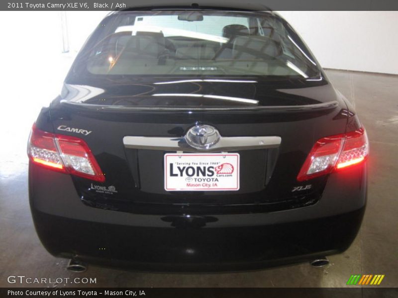 Black / Ash 2011 Toyota Camry XLE V6