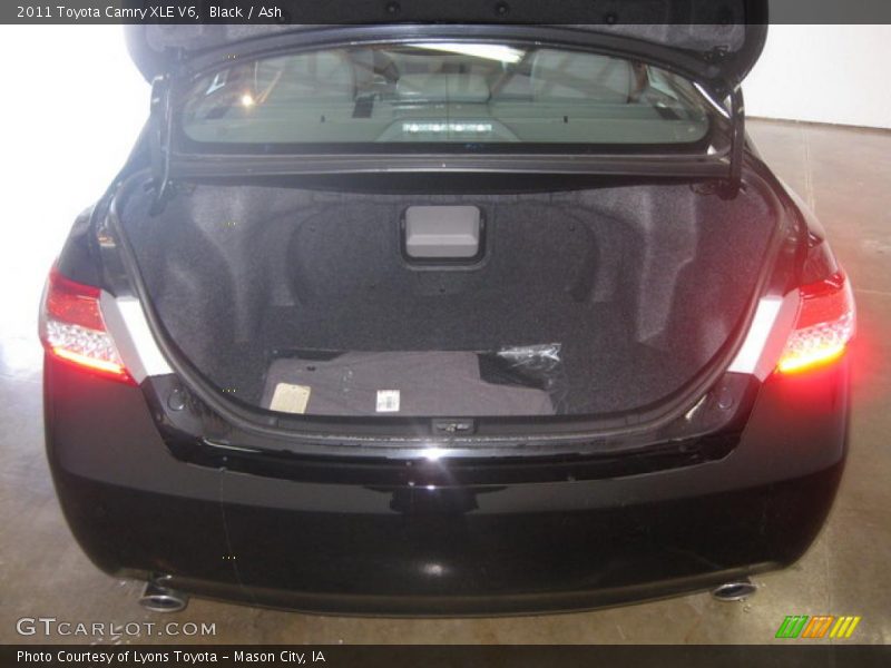 Black / Ash 2011 Toyota Camry XLE V6
