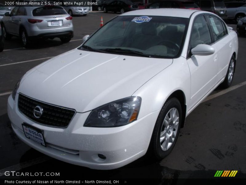 Satin White Pearl / Blond 2006 Nissan Altima 2.5 S
