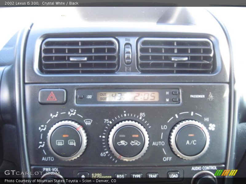 Crystal White / Black 2002 Lexus IS 300