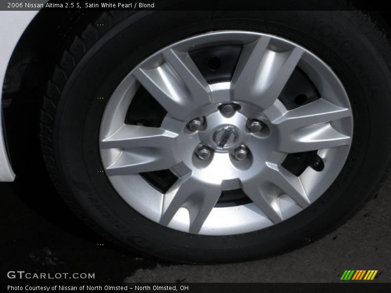 Satin White Pearl / Blond 2006 Nissan Altima 2.5 S