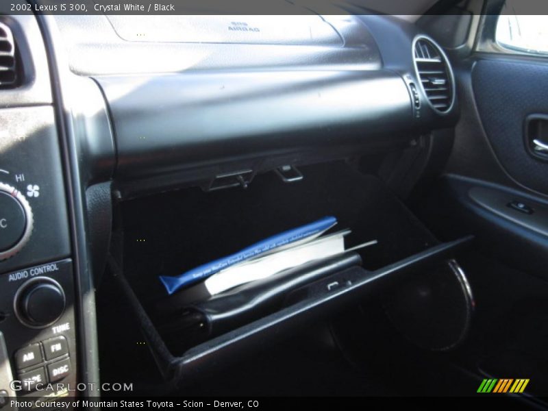 Crystal White / Black 2002 Lexus IS 300
