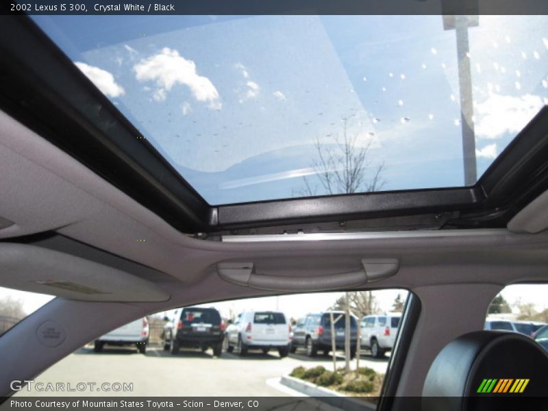 Crystal White / Black 2002 Lexus IS 300