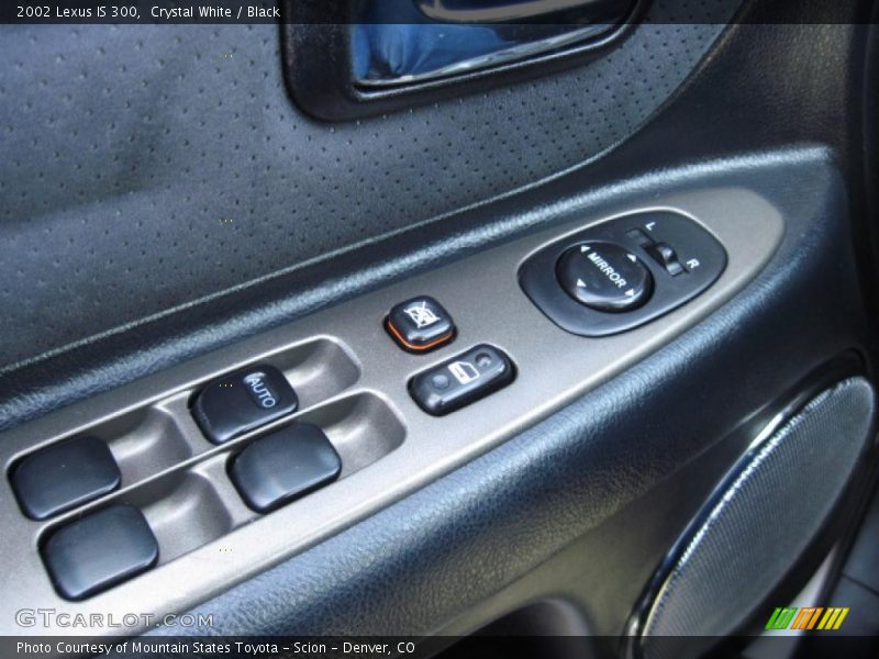 Crystal White / Black 2002 Lexus IS 300