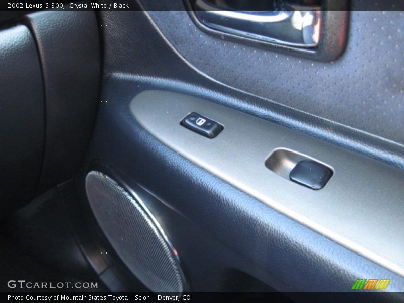 Crystal White / Black 2002 Lexus IS 300