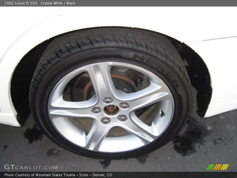 Crystal White / Black 2002 Lexus IS 300