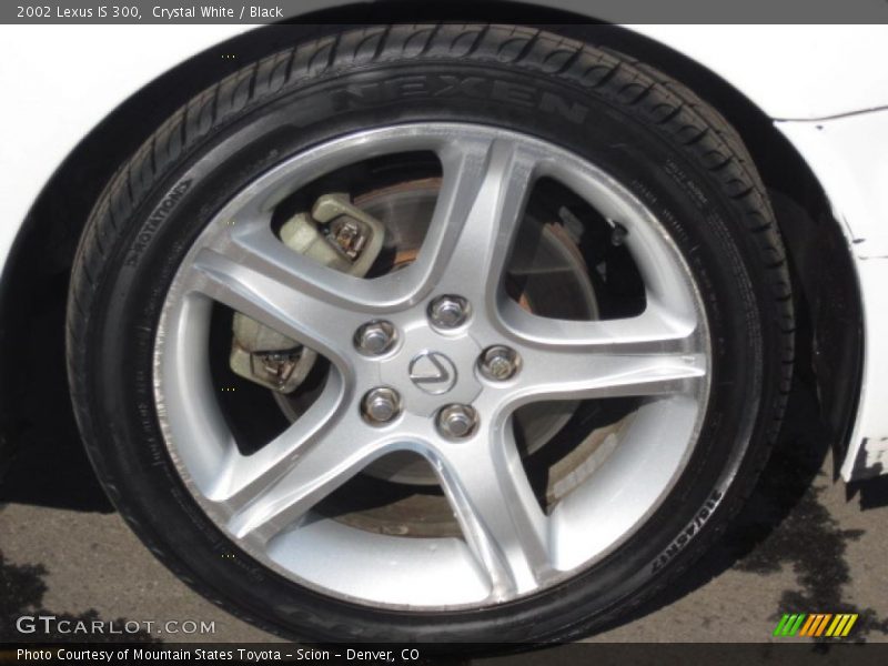 Crystal White / Black 2002 Lexus IS 300