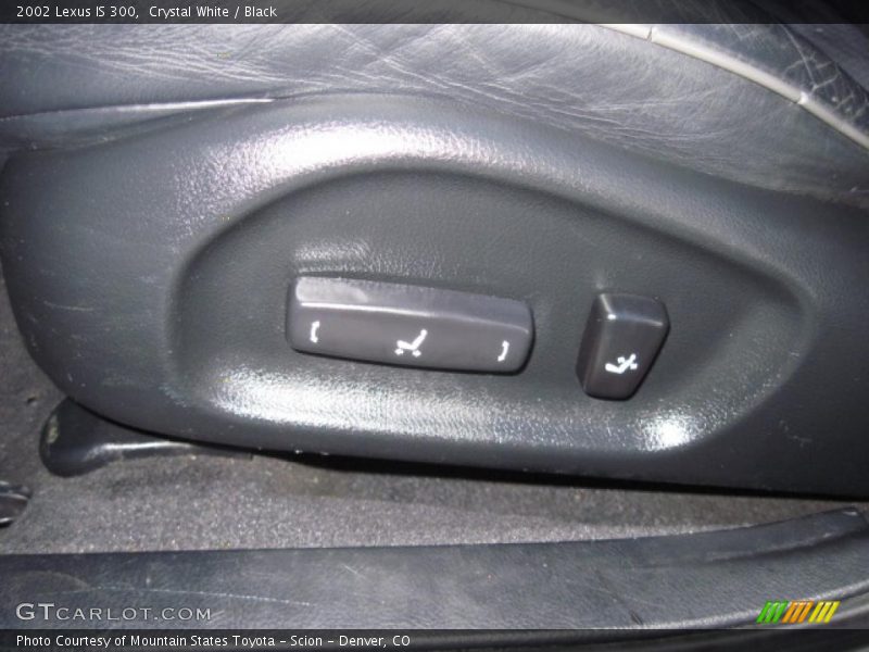 Crystal White / Black 2002 Lexus IS 300