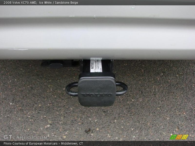 Ice White / Sandstone Beige 2008 Volvo XC70 AWD