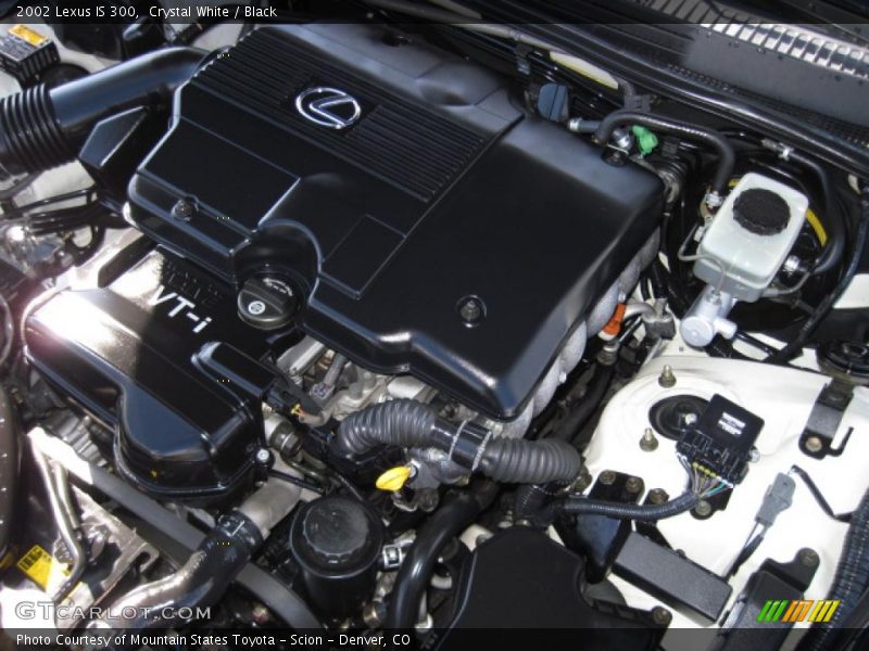 Crystal White / Black 2002 Lexus IS 300