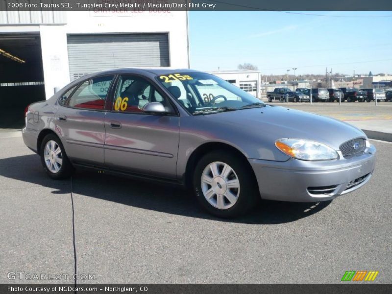 Tungsten Grey Metallic / Medium/Dark Flint Grey 2006 Ford Taurus SEL