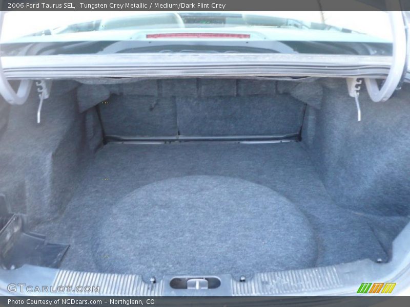 Tungsten Grey Metallic / Medium/Dark Flint Grey 2006 Ford Taurus SEL