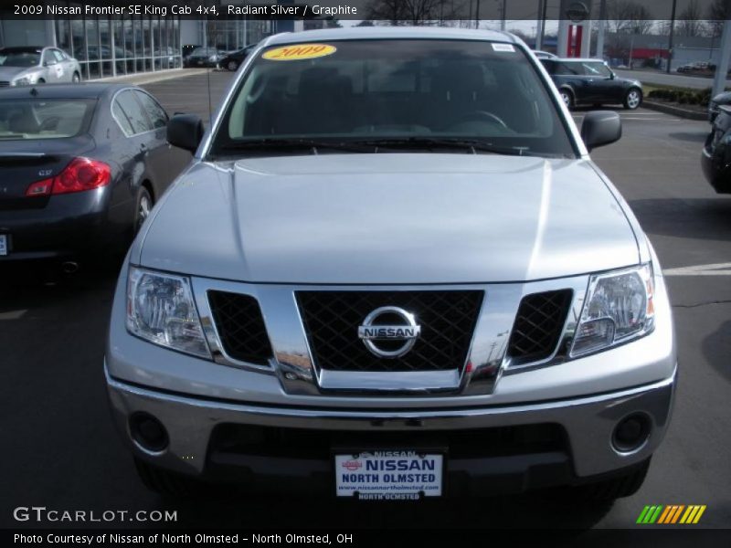 Radiant Silver / Graphite 2009 Nissan Frontier SE King Cab 4x4