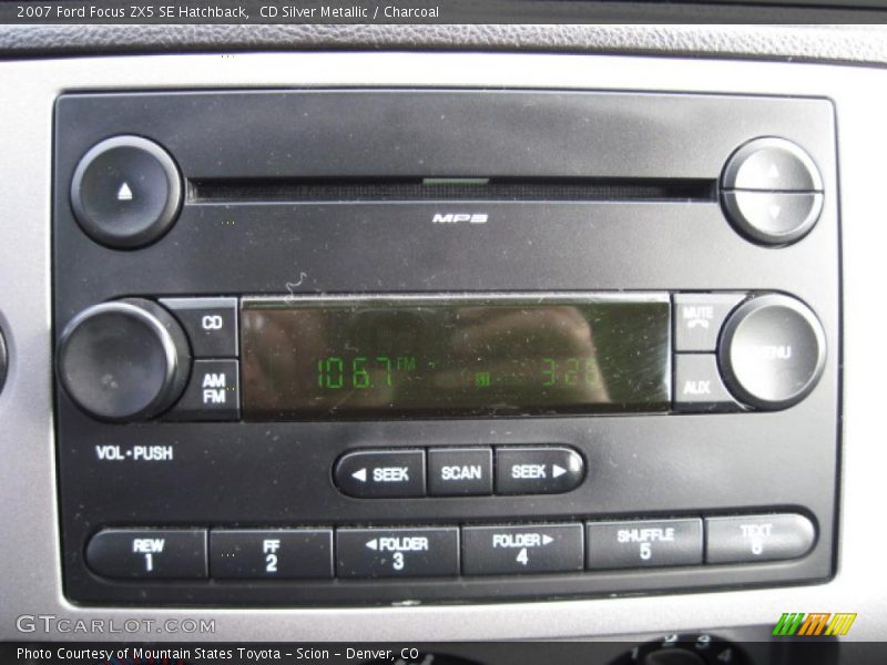 CD Silver Metallic / Charcoal 2007 Ford Focus ZX5 SE Hatchback