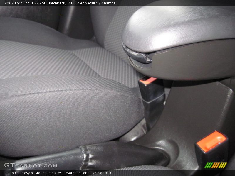 CD Silver Metallic / Charcoal 2007 Ford Focus ZX5 SE Hatchback