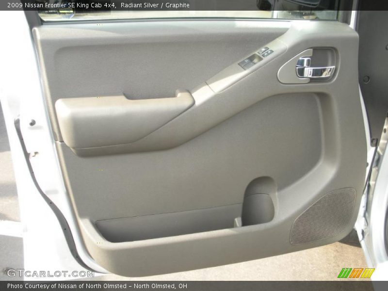 Radiant Silver / Graphite 2009 Nissan Frontier SE King Cab 4x4