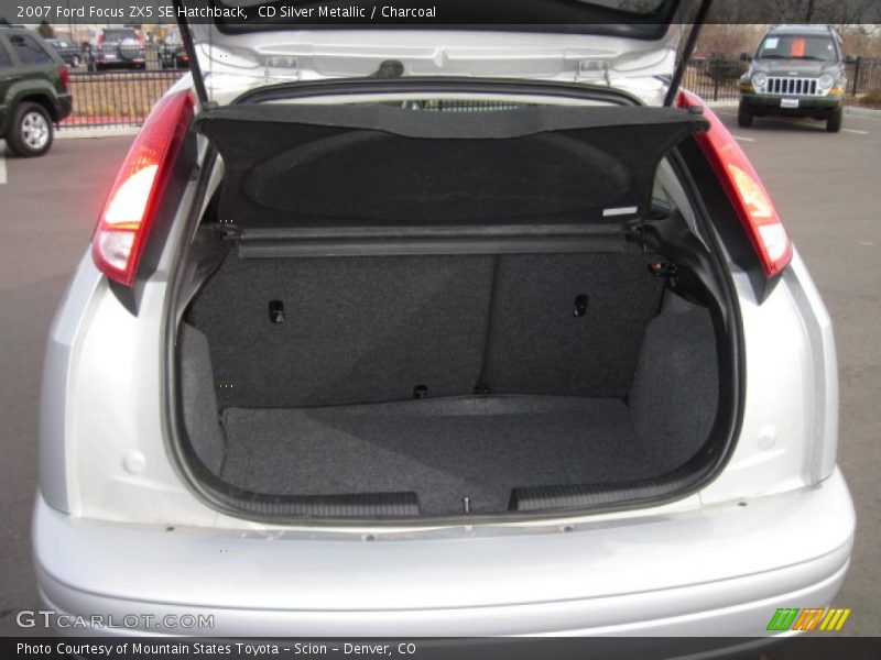 CD Silver Metallic / Charcoal 2007 Ford Focus ZX5 SE Hatchback
