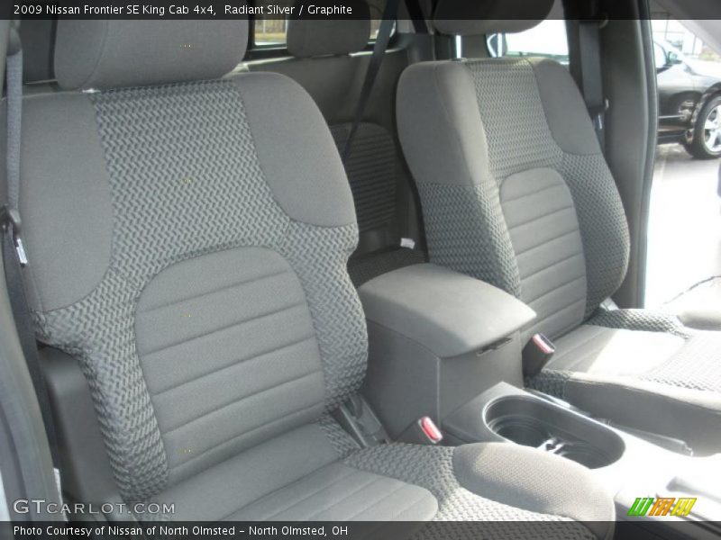 Radiant Silver / Graphite 2009 Nissan Frontier SE King Cab 4x4